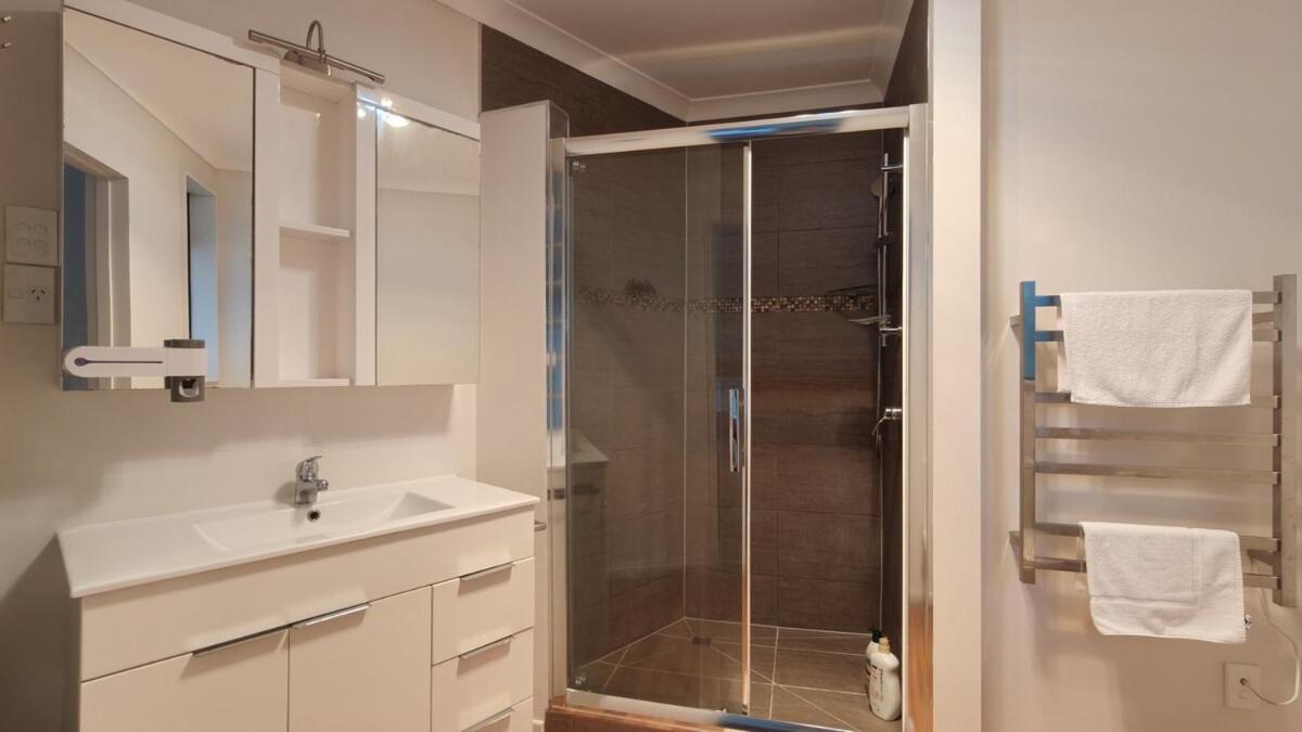 Villa Hidden Oasis In Epsom With Panoramic View à Auckland Extérieur photo